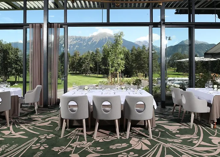 King's And Lake's House Golf Course Royal Hotel