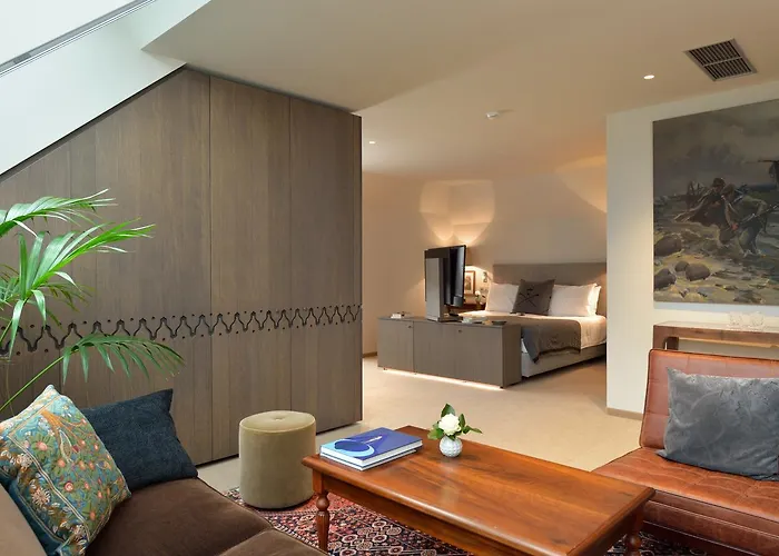 King's And Lake's House Golf Course Royal Hotel