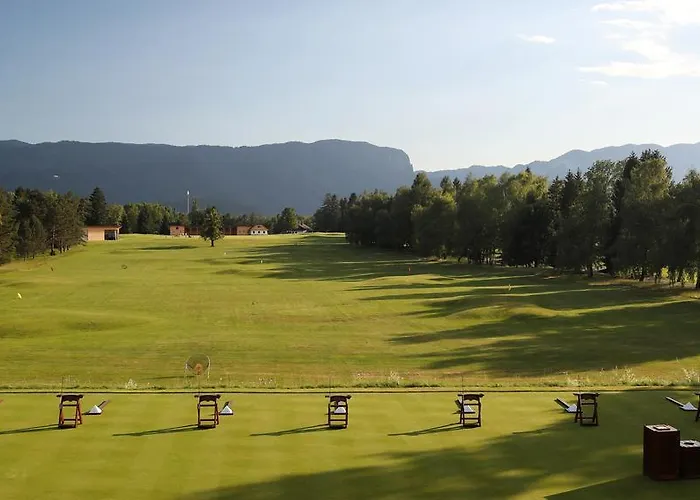 Hotel King's And Lake's House Golf Course Royal 4*